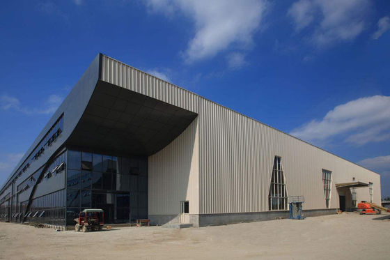 Ingenieur Groot Metalen Staal Structuur Warehouse Met Schuifdeuren En Geklemde Frames