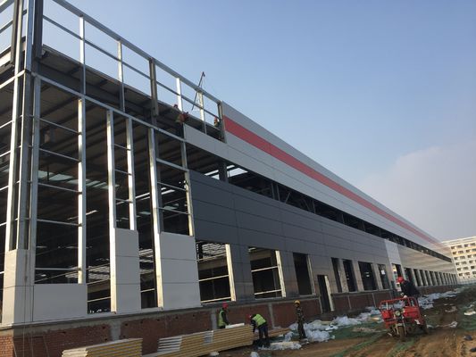 Gepersonaliseerd ontwerp DIP gegalvaniseerd frame Industrial Shed Prefab / Prefab Steel Structure Warehouse