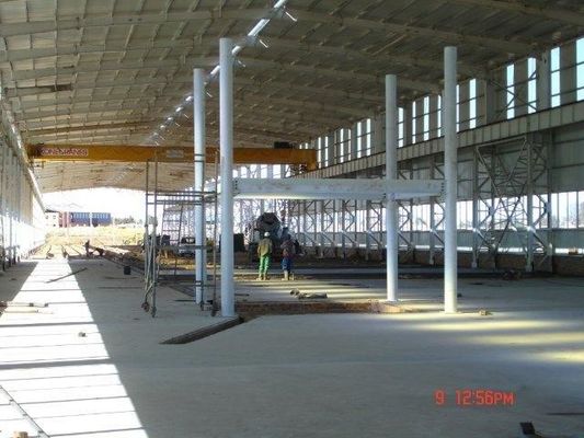 Geïsoleerde moderne staalconstructietoestel voor huisramen