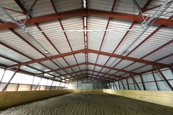 Lichte staalstructuur binnenshuis paardrijden Arena Hall Kits met vrij ontwerp
