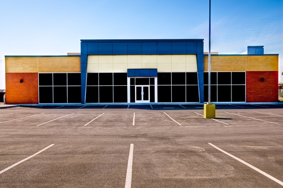 Eenvoudig te installeren commerciële staalconstructiegebouwen Canada Korte bouwtijd Autoreparatiebedrijf Meubelwinkel